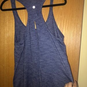 Lululemon tie back tank!! Barley worn!!